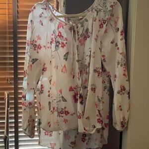 Beautiful as new blouse/fun top. Fabric is perfect & style amazing. Very pretty